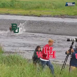 Video post by @marchmadnessmbb on Twitter