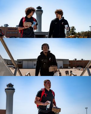 Image post by @GoBearcatsFB on Twitter