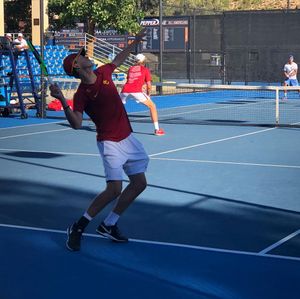 Image post by @uscmenstennis on Instagram