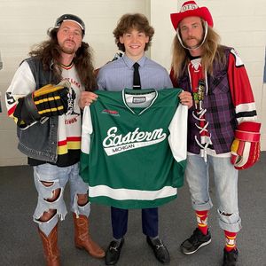 Image post by @hockeyhousepod on Instagram