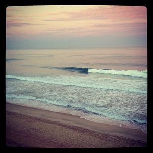 Image post by @wsl.qs on Instagram
