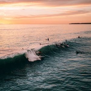 Image post by @ropethemoon on Instagram