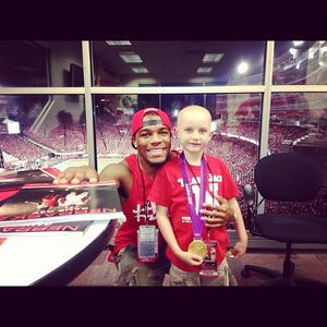 Image post by @alliseeisgold on Instagram