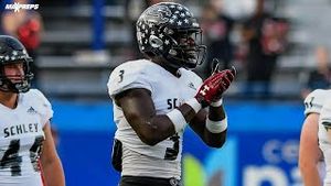 Video post by @maxpreps on YouTube