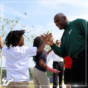 Image post by @usfathletics on Instagram