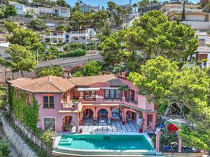 Image post by @christiesrealestate on Instagram