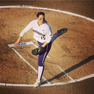 Image post by @uwsoftball on Instagram