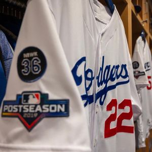 Image post by @losdodgers on Instagram