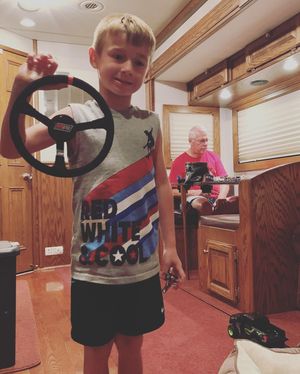 Image post by @maxpapis on Instagram