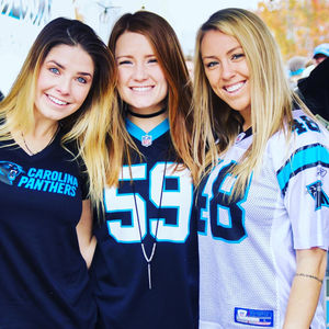 Image post by @roaringriot on Instagram