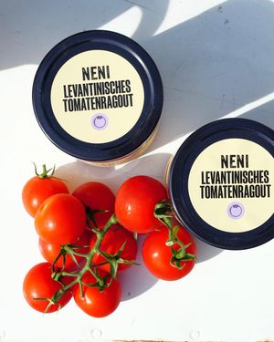 Image post by @neniamtisch on Instagram