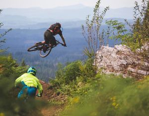 Image post by @foxmtb on Instagram