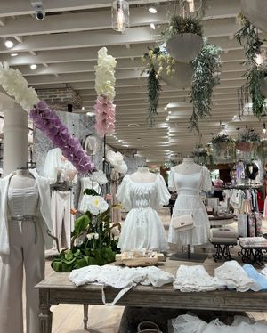 Image post by @rockinghammall on Instagram