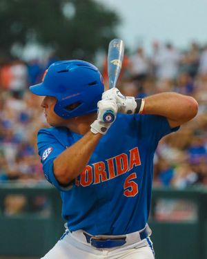 Image post by @GatorsBB on Twitter