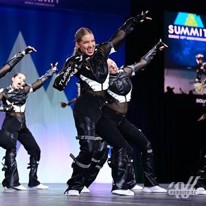 Image post by @varsityallstar on Instagram