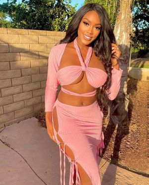 Image post by @shein_us on Instagram