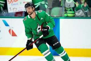 Image post by @dallasstars on Twitter