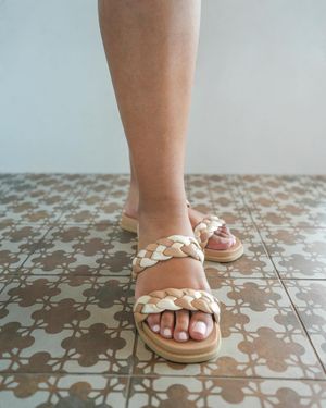Image post by @dsw on Instagram
