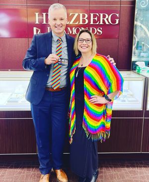 Image post by @helzbergdiamonds on Instagram