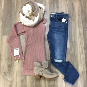 Image post by @shopoutoftown on Instagram