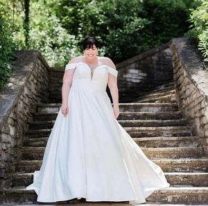 Image post by @theknot on Instagram