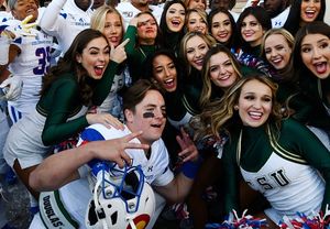 Image post by @csugoldenpoms on Instagram