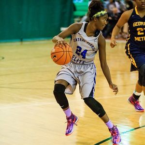 Image post by @nikegirlseybl on Instagram