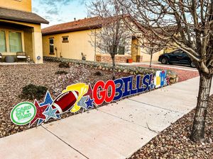 Image post by @cardmyyardelpaso on Instagram