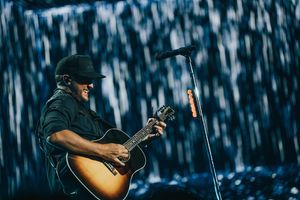 Image post by @lukebryan on Instagram