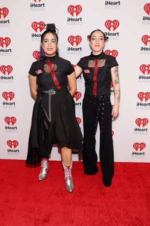 Image post by @iHeartRadio on Twitter