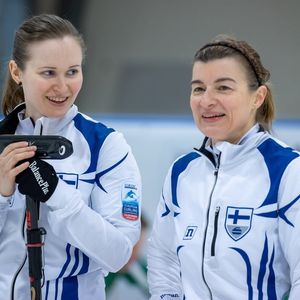 Image post by @worldcurling on Instagram