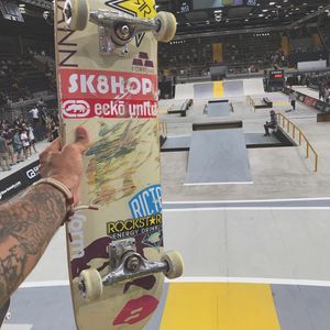 Image post by @mannysantiago on Instagram