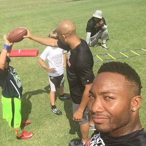 Image post by @jaxsharks on Instagram