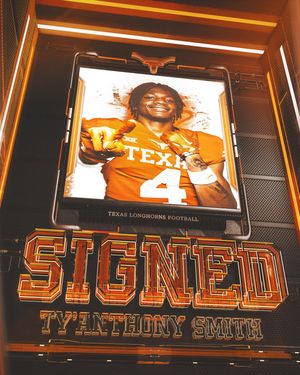 Image post by @texasfootball on Instagram