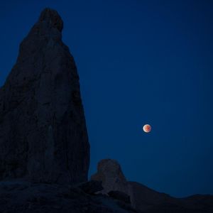 Image post by @discovery on Instagram