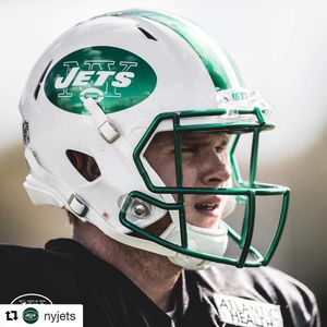 Image post by @metlifestadium on Instagram