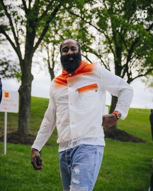 Image post by @sixers on Twitter