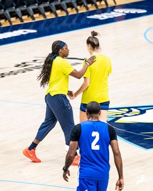 Image post by @dallaswings on Instagram