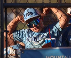 Image post by @fading_sun_photos on Instagram