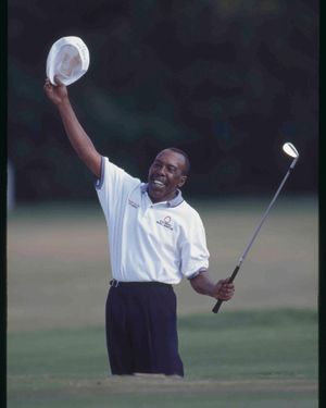 Image post by @thejohnshippen on Instagram