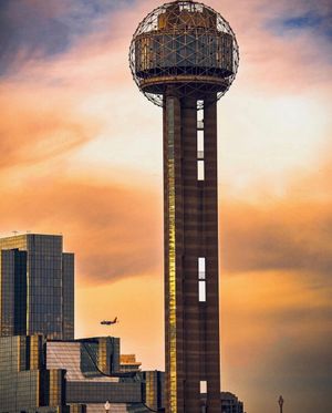 Image post by @ReunionTower on Twitter