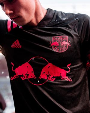 Image post by @clubeleven on Instagram