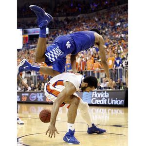 Image post by @gatorsports on Instagram