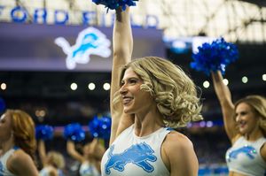 Image post by @detlionscheerleaders on Instagram