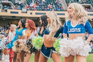Image post by @detlionscheerleaders on Instagram