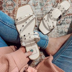 Image post by @dsw on Instagram