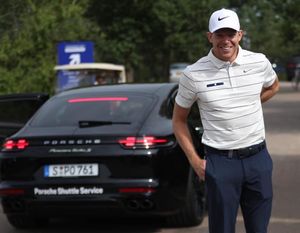 Image post by @alexknappegolf on Instagram