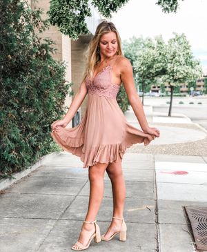 Image post by @shopoutoftown on Instagram