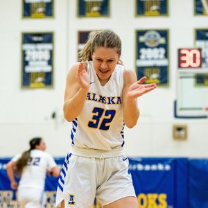 Image post by @nanookswbb on Instagram