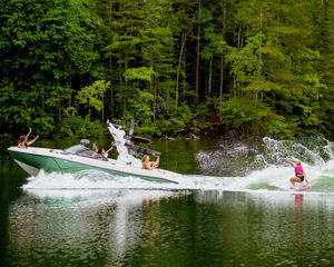 Image post by @malibuboats on Instagram
